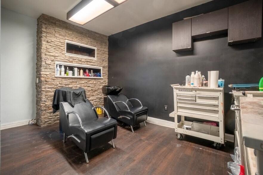 More Photos Of , Baltimore General Retail For Sale