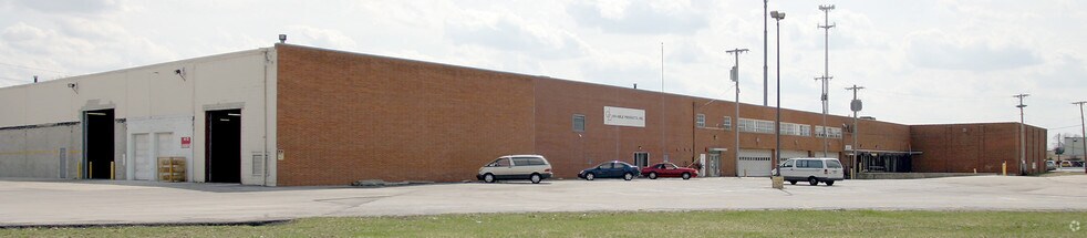 More Photos Of 2145 Tedrow Rd, Toledo Distribution For Lease