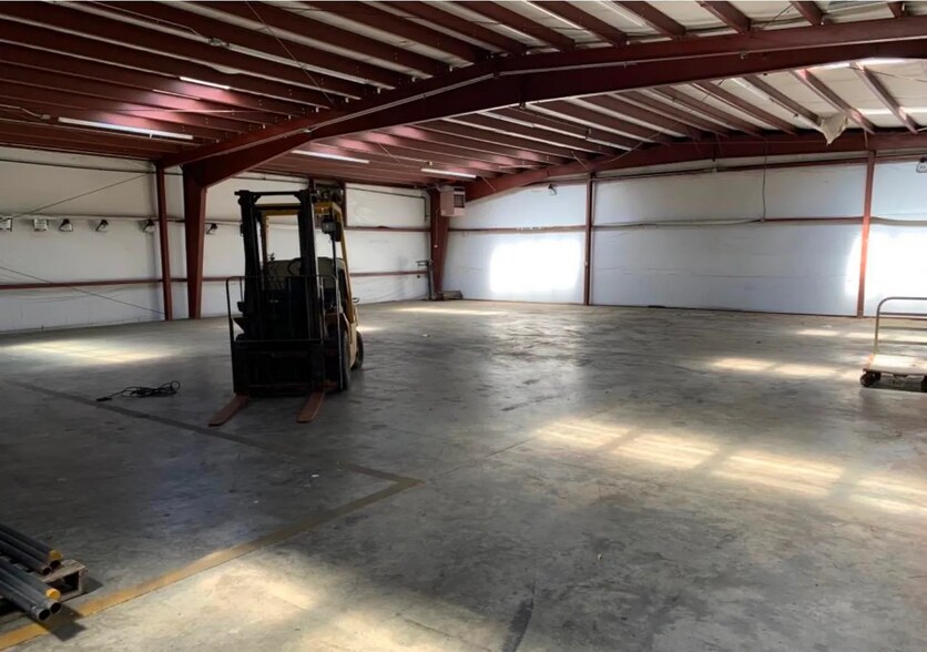More Photos Of 6415 W Hamilton Park Dr, Columbus Flex For Lease