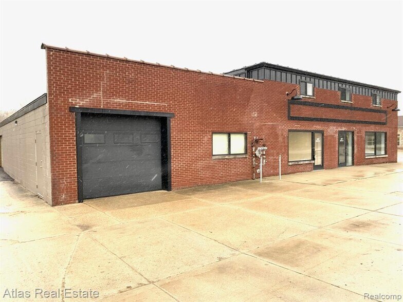 Primary Photo Of 8267 S State Rd, Goodrich Manufacturing For Lease