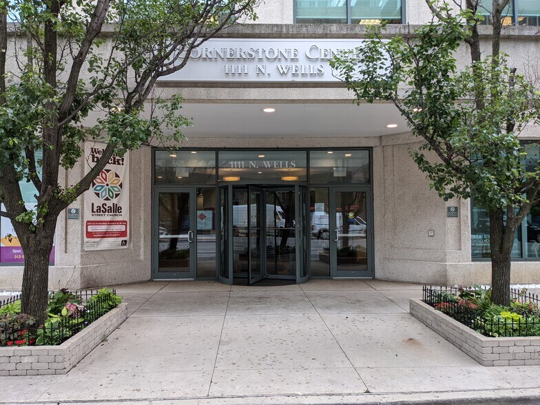 More Photos Of 1111 N Wells St, Chicago Office For Lease