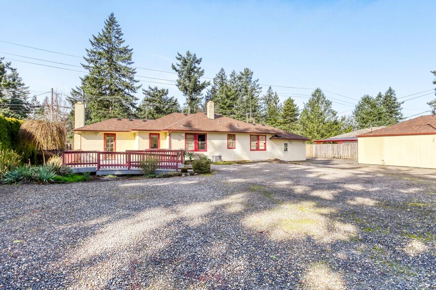 More Photos Of 2020 NE 102nd Ave, Portland Medical For Sale