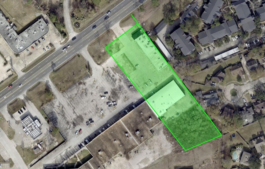 More Photos Of 8110-8126 FM 1960 Rd E, Humble Storefront For Lease