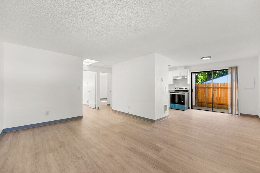 More Photos Of 14623 NE Coast Pine Ct, Vancouver Apartments For Sale