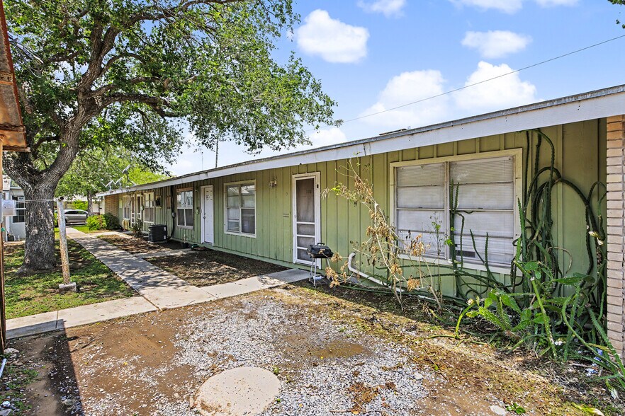More Photos Of 800 S Texas Blvd, Weslaco Apartments For Sale