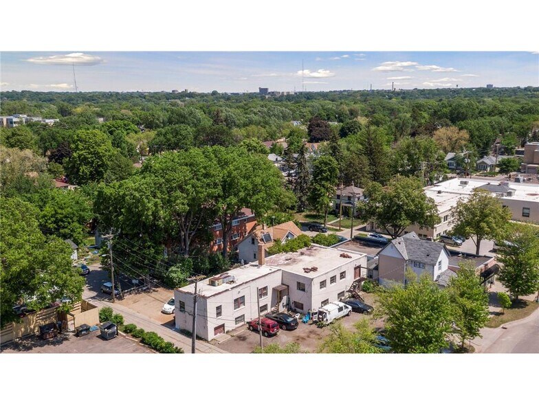 Primary Photo Of 3318 E Lake St, Minneapolis Freestanding For Sale