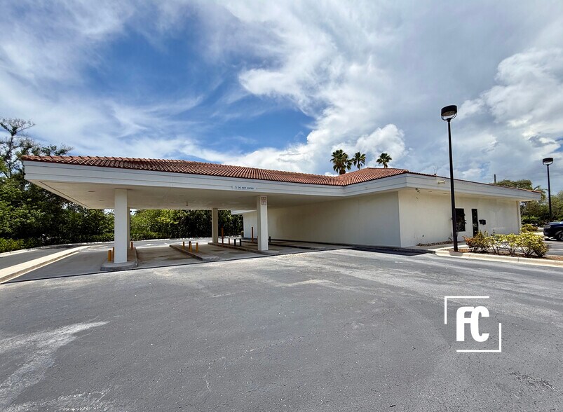 More Photos Of 9955 SE Federal Hwy, Hobe Sound Storefront Retail Office For Lease