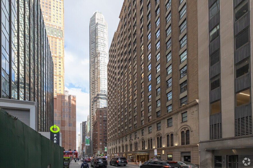 Primary Photo Of 156 W 56th St, New York Office Residential For Lease