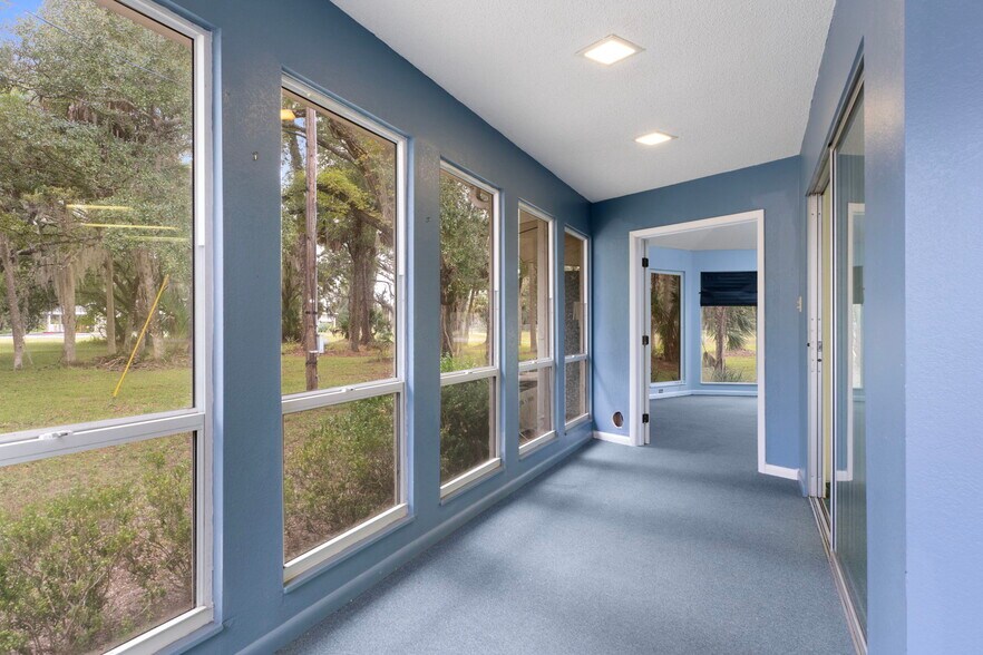 More Photos Of 377 Highway 40 W, Inglis Flex For Lease