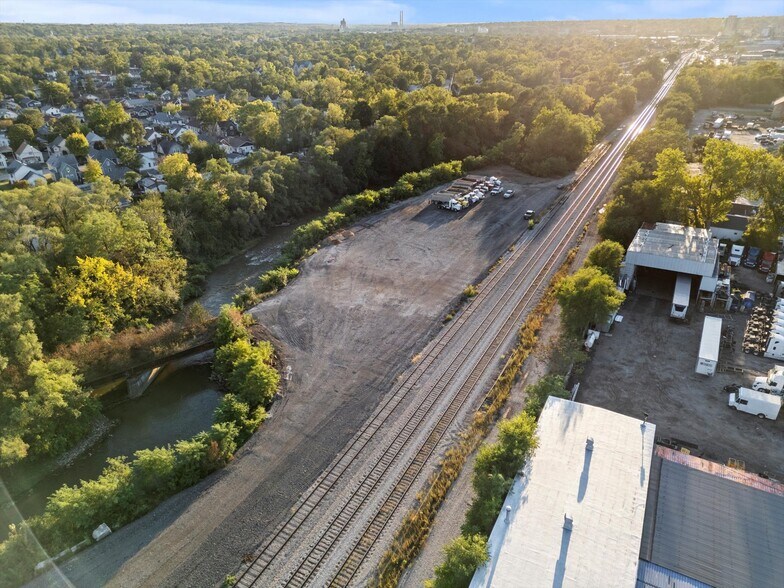 Primary Photo Of 679 Washington st, Joliet Land For Lease