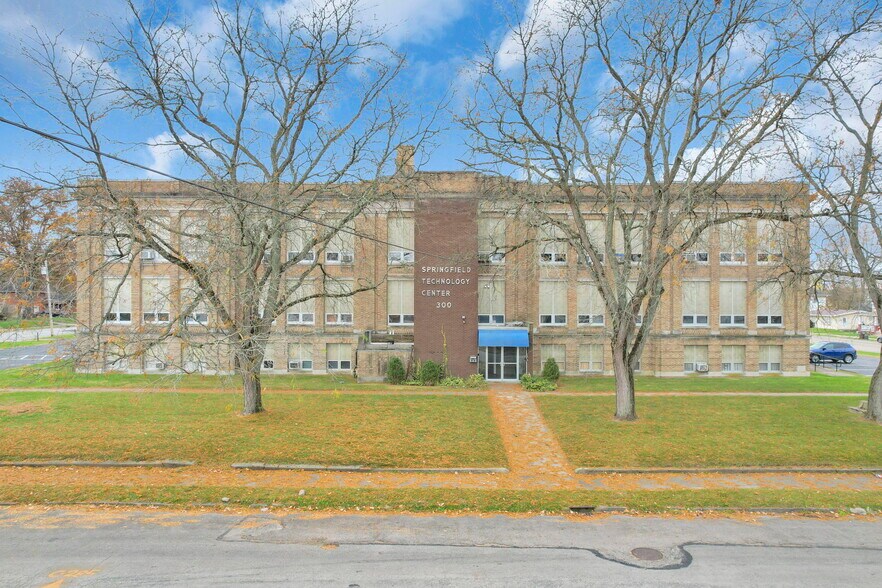 More Photos Of 300 E Auburn Ave, Springfield Office For Sale