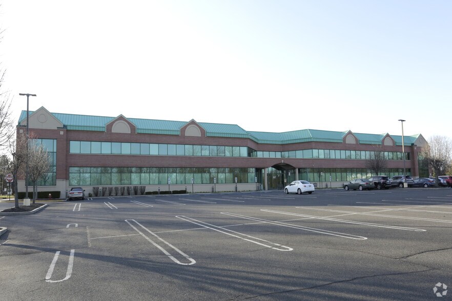 More Photos Of 557 Cranbury Rd, East Brunswick Office For Sale
