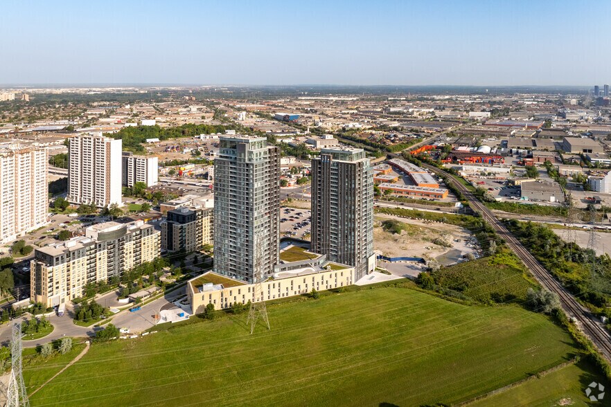 More Photos Of 5 Zappacosta Dr, Toronto Apartments For Lease