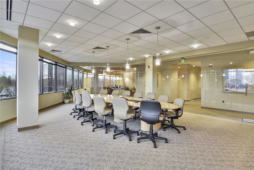 More Photos Of 804 W Diamond Ave, Gaithersburg Unknown For Lease