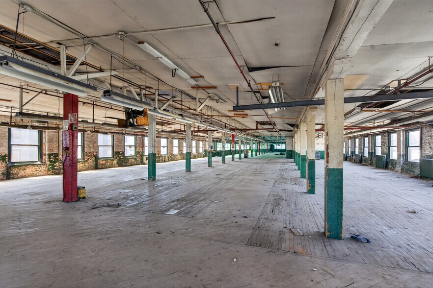 More Photos Of 27 E 2nd St, Richmond Warehouse For Sale