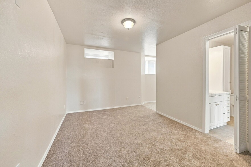 More Photos Of 1135 5th Ave, Crockett Apartments For Sale