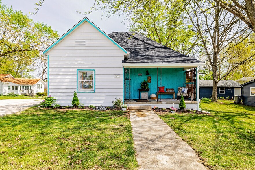 Primary Photo Of 1101 S Rogers St, Bloomington Multifamily For Sale