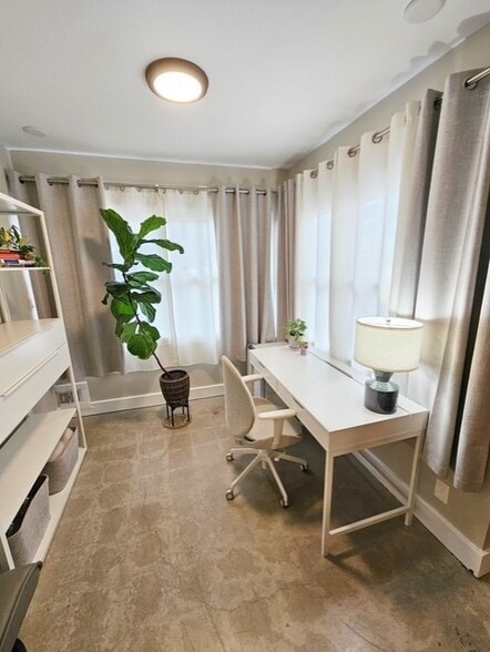 More Photos Of 4972 Eagle Rock Blvd, Los Angeles General Retail For Lease