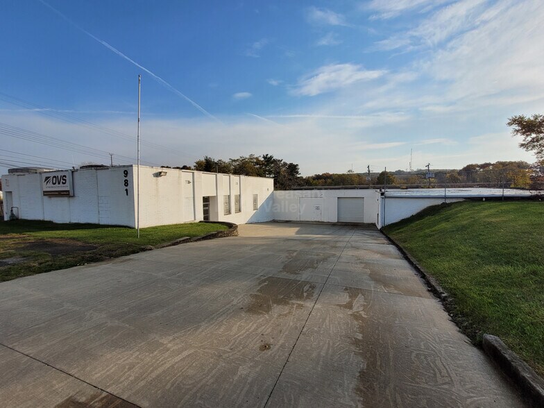 Primary Photo Of 981 Home Ave, Akron Manufacturing For Lease
