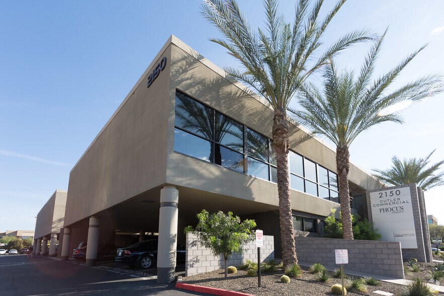 More Photos Of 2150 E Highland Ave, Phoenix Office For Lease