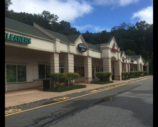 More Photos Of 180 Howard Blvd, Mount Arlington Freestanding For Lease