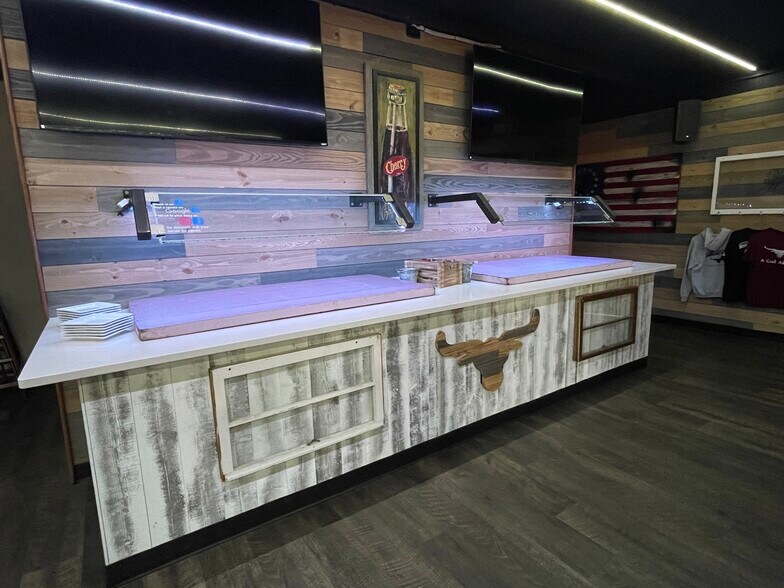 More Photos Of 201 E Main St, Hinton Restaurant For Sale