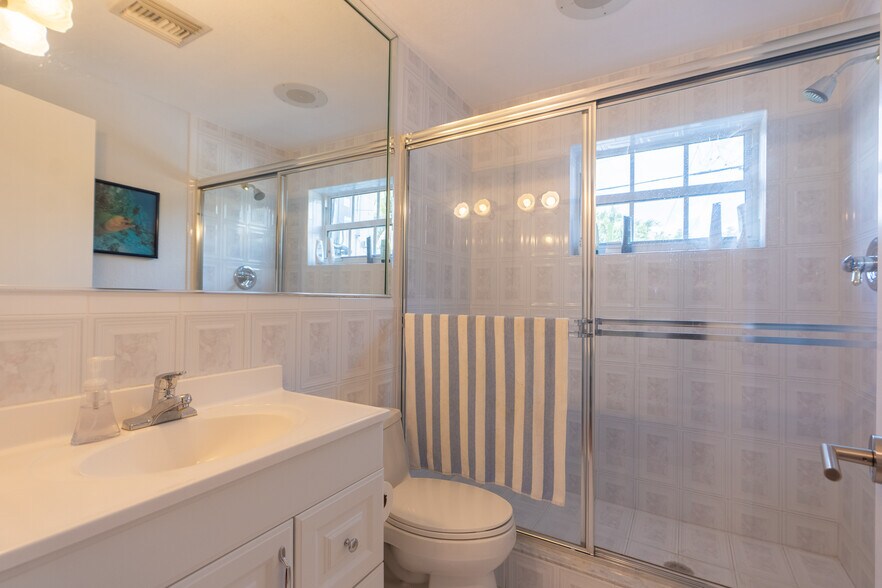 More Photos Of , Coral Gables Office For Sale