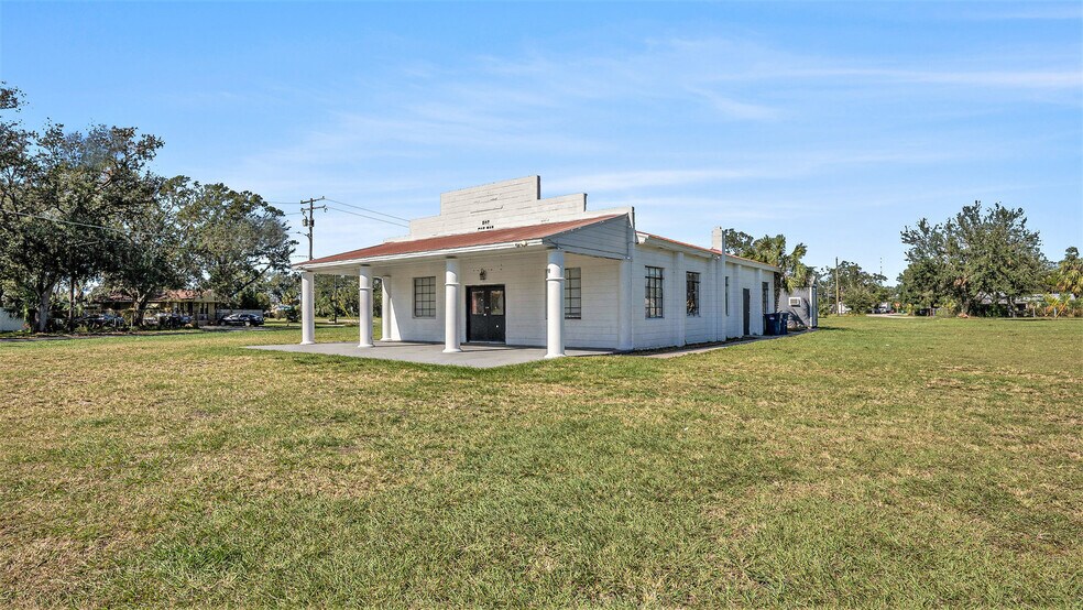 More Photos Of 5118 E 17th Ave, Tampa Religious Facility For Sale