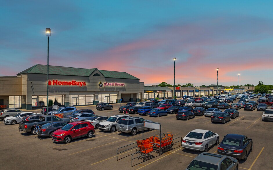 Primary Photo Of 1111-1221 Hill Rd N, Pickerington General Retail For Lease