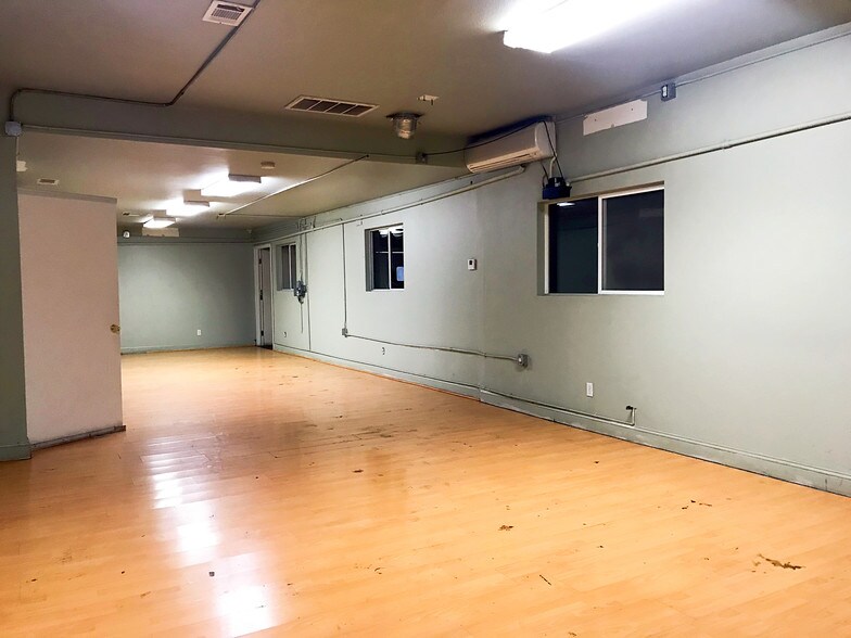 More Photos Of 5102-5108 Azusa Canyon Rd, Irwindale Unknown For Lease