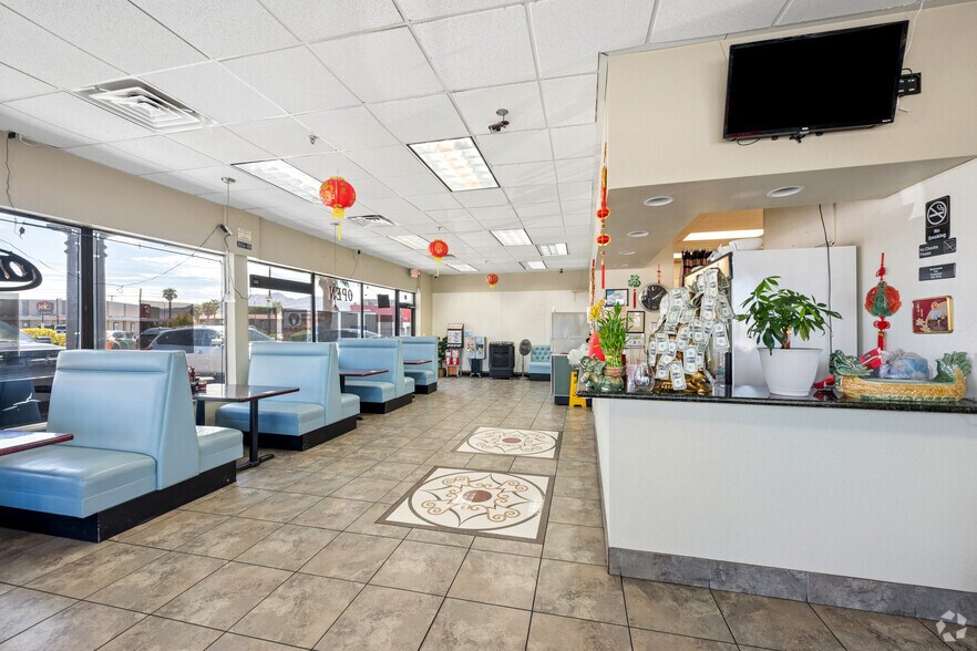 More Photos Of 4375 Las Vegas Blvd N, Las Vegas Storefront For Sale