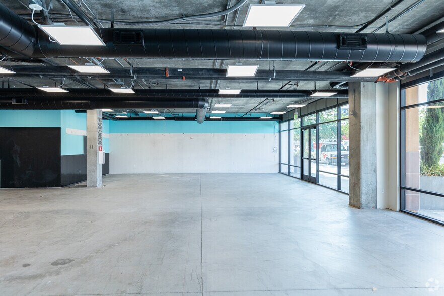More Photos Of 808 W San Carlos St, San Jose Apartments For Lease