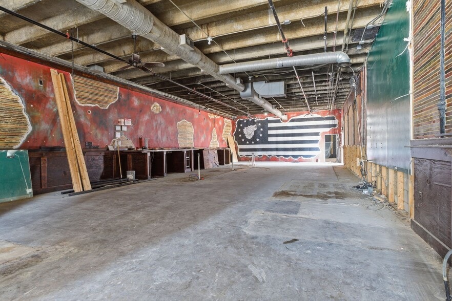 More Photos Of 823 Woodland St, Nashville Freestanding For Lease