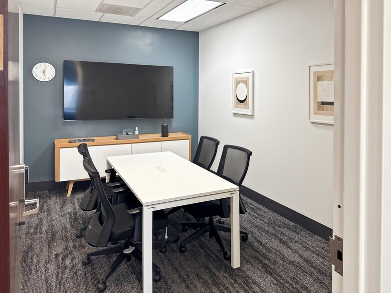 More Photos Of 301 N Elm St, Greensboro Coworking Space