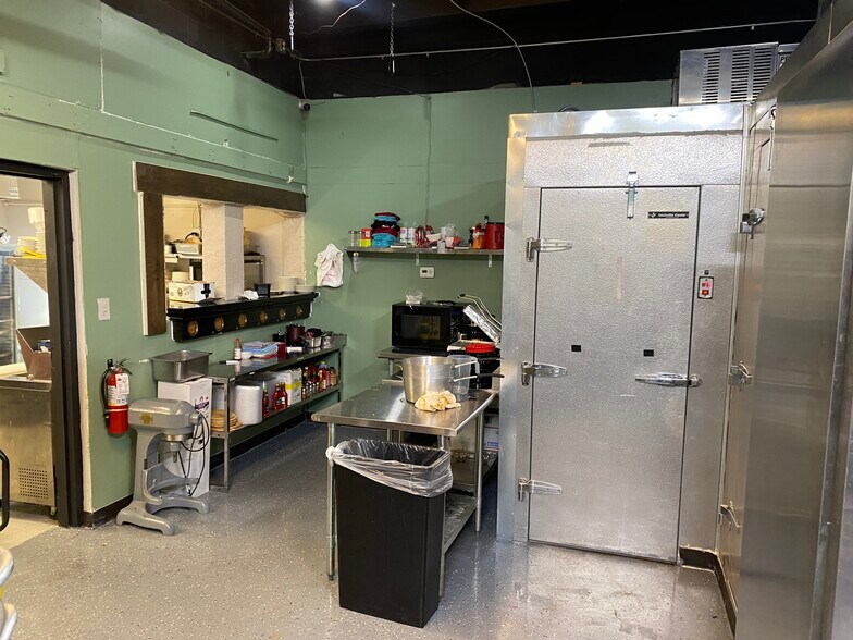 More Photos Of 7575 Broadway St, Denver Restaurant For Sale