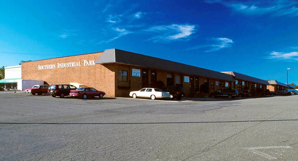 More Photos Of 11176-11198 Downs Rd, Pineville Warehouse For Lease