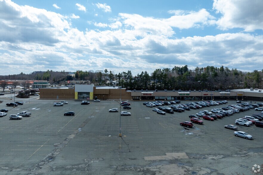 More Photos Of 607-653 Broadway, Saugus Freestanding For Lease