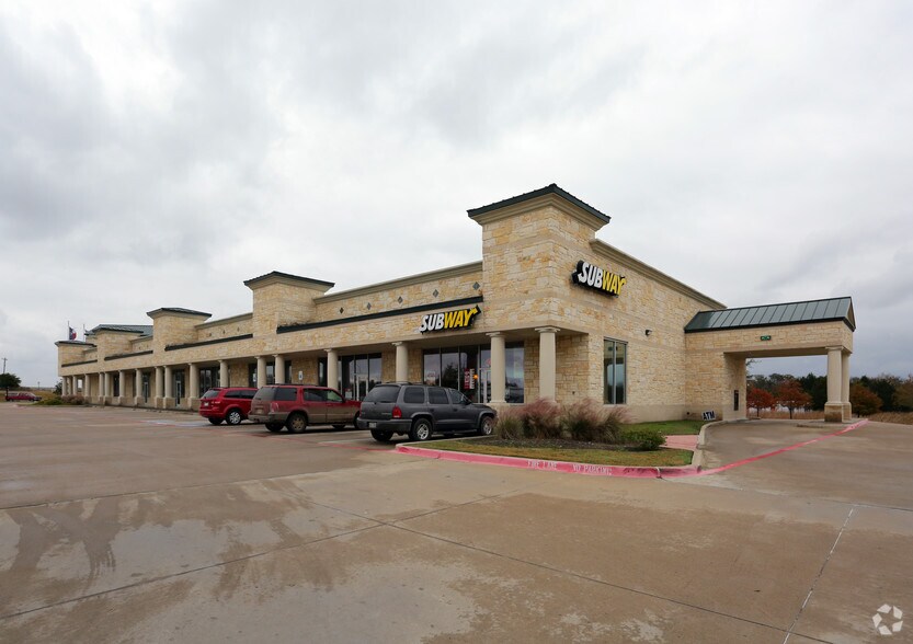 Primary Photo Of 102 S State Highway 274, Kemp Storefront For Lease