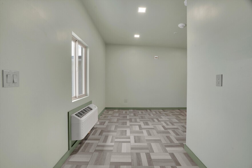 More Photos Of 640 State Highway 12, Rio Vista Hotel For Sale