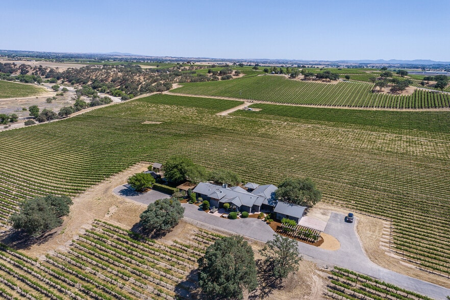 More Photos Of 7790 Airport Rd, Paso Robles Land For Sale
