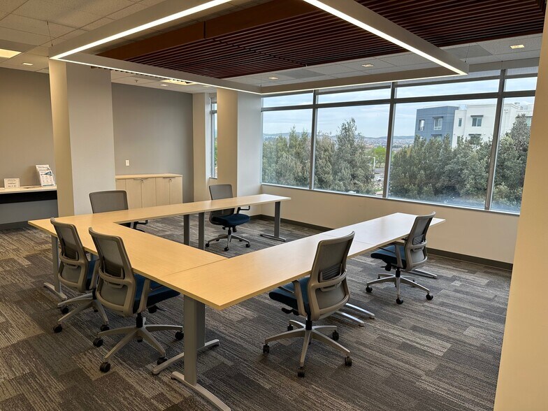 More Photos Of 5860 Owens Dr, Pleasanton Medical For Lease