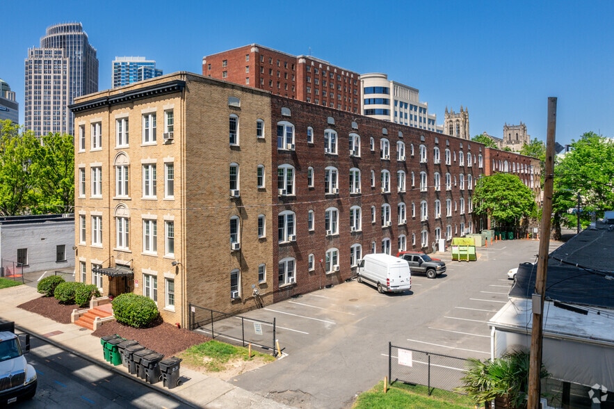 More Photos Of 508 N Tryon St N, Charlotte Apartments For Sale