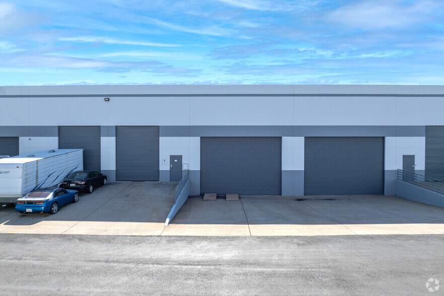 More Photos Of 12255 Kirkham Rd, Poway Warehouse For Lease