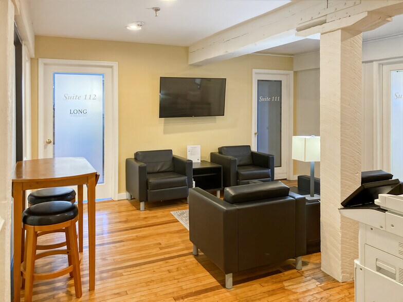 More Photos Of 196 W Ashland St, Doylestown Coworking Space