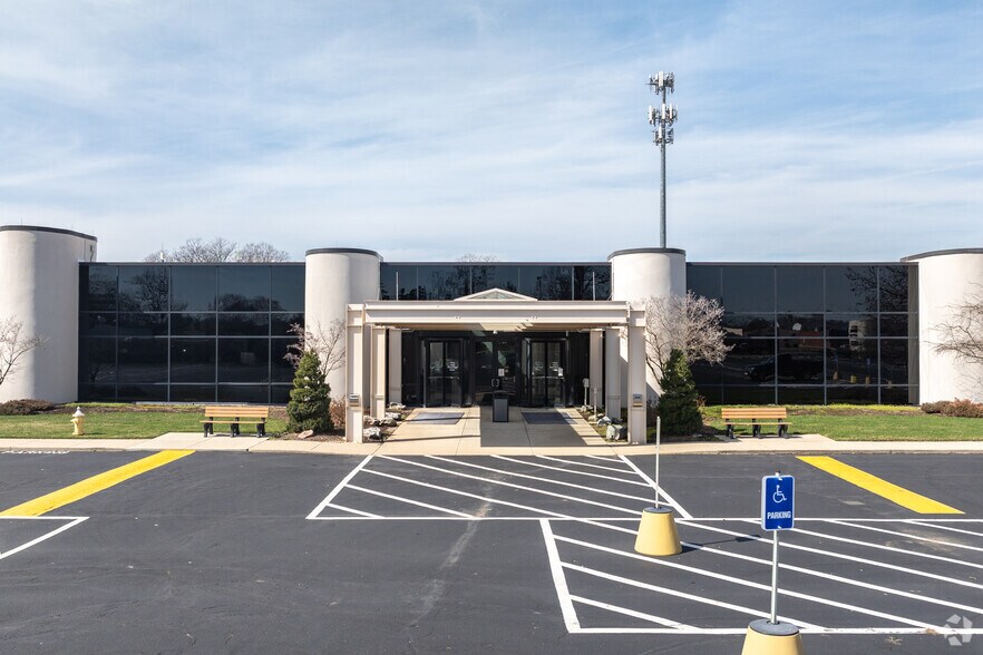 More Photos Of 5959 Bigger Rd, Kettering Light Distribution For Sale