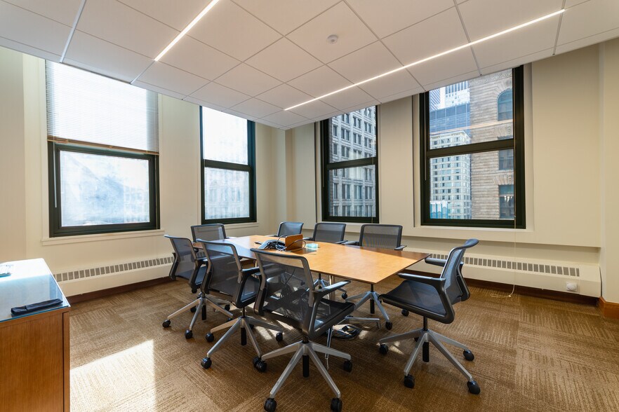 More Photos Of 50 E Washington St, Chicago Office For Sale