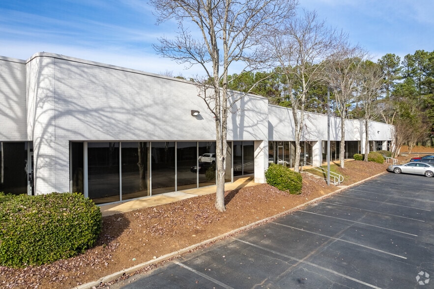 More Photos Of 3850 Holcomb Bridge Rd, Norcross Unknown For Lease