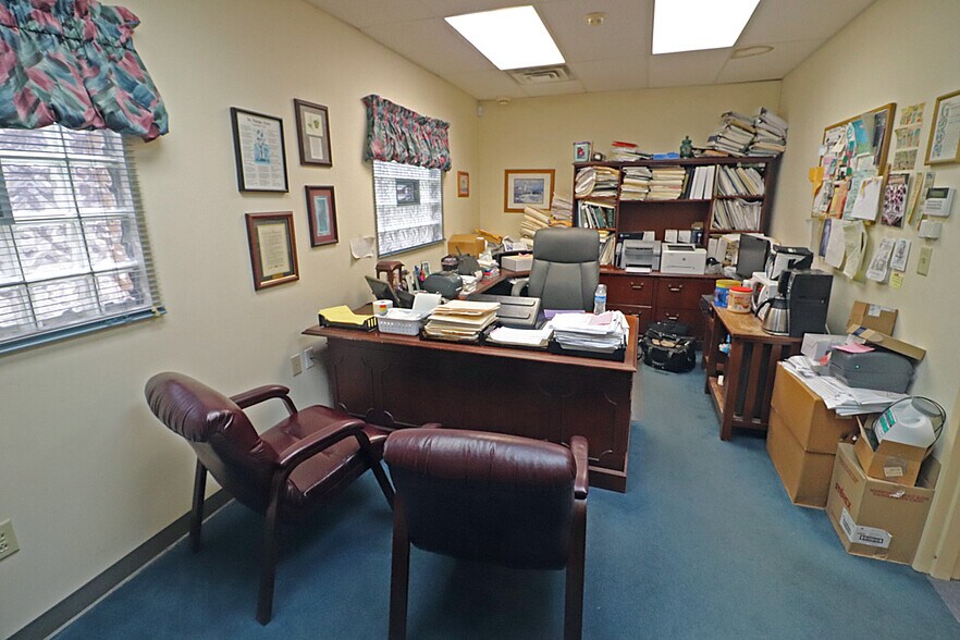 More Photos Of 1107 Lowry Ave, Jeannette Storefront For Sale