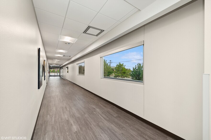 More Photos Of 6957 W Plano Pky, Plano Medical For Lease
