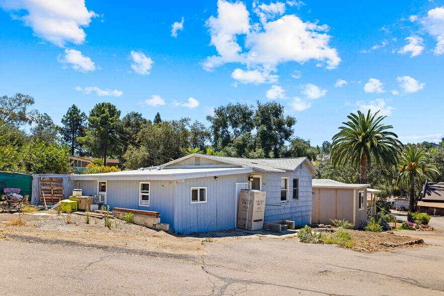 More Photos Of 2562 Alpine Blvd, Alpine Storefront Retail Residential For Sale